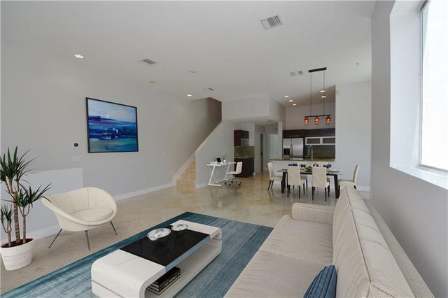 4 of 33 - 783 Ne 4th Ave, Fort Lauderdale, FL