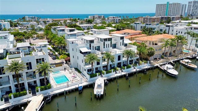 2 of 32 - 244 Shore Ct, Lauderdale By The Sea, FL