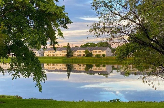 3457 Nw 44th St 202, Oakland Park