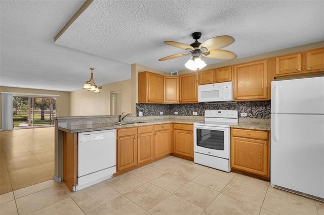 4 of 42 - 2903 Victoria Cir C2, Coconut Creek, FL