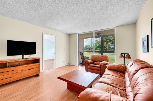 3 of 34 - 9261 Sunrise Lakes Blvd 201, Sunrise, FL