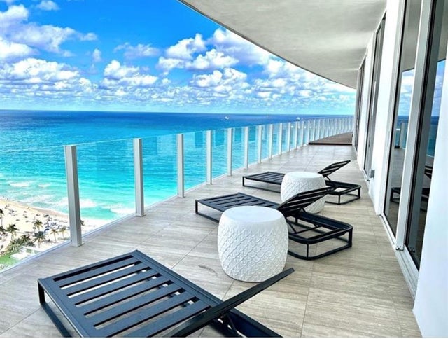 1 of 54 - 525 Fort Lauderdale Beach Blvd 1902, Fort Lauderdale, FL