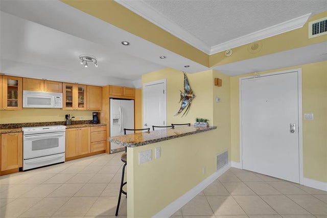 4 of 42 - 3900 Galt Ocean Dr 708, Fort Lauderdale, FL