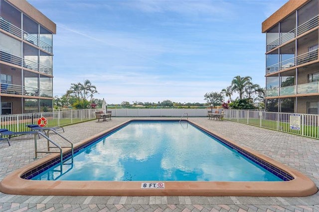 4 of 23 - 3048 E Sunrise Lakes Dr 112, Fort Lauderdale, FL