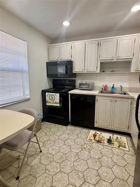 5 of 32 - 7600 Nw 5th Pl 102, Margate, FL