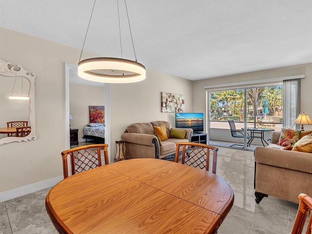 1 of 41 - 2801 Nw 47th Ter 106, Lauderdale Lakes, FL