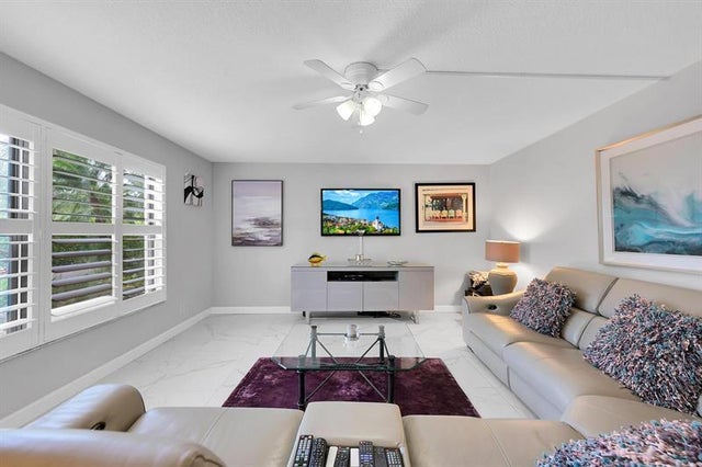 1 of 36 - 6017 Bayview Dr 6017, Fort Lauderdale, FL