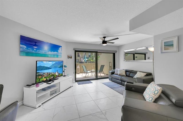 4 of 36 - 6017 Bayview Dr 6017, Fort Lauderdale, FL