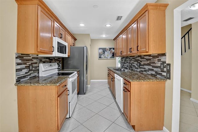 4 of 35 - 21863 Arriba Real 8-g, Boca Raton, FL