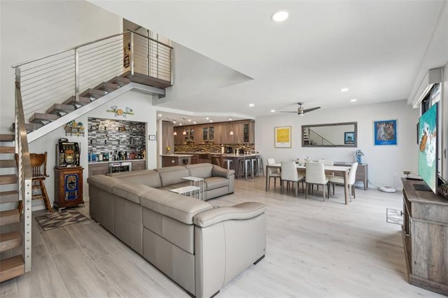 4 of 53 - 3100 Ne 48th St 310, Fort Lauderdale, FL