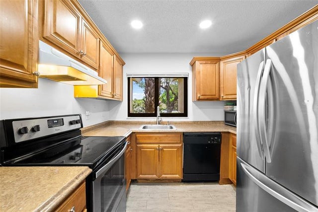 4 of 39 - 6825 Bridlewood Court, Boca Raton, FL