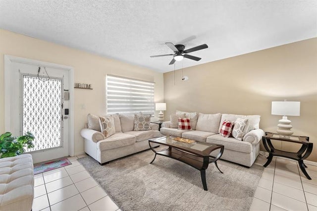 4 of 28 - 7610 Nw 1st St 204, Margate, FL