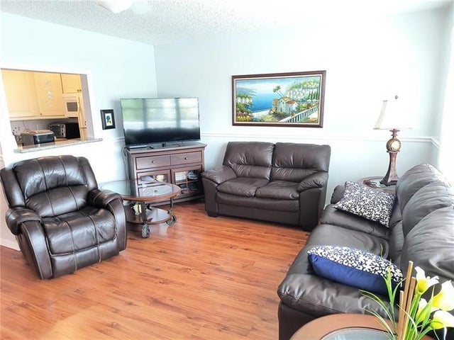 4 of 67 - 2116 Cambridge E 2116, Deerfield Beach, FL