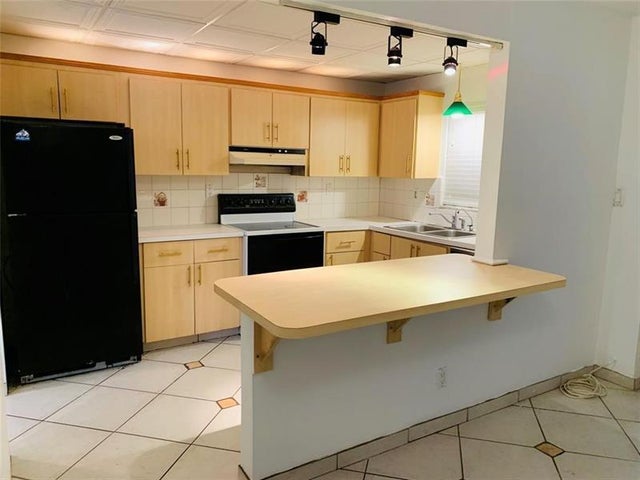 4 of 8 - 6632 Sw 41st St 6632, Davie, FL
