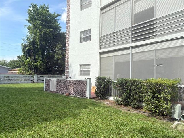 3 of 31 - 4140 Nw 44th Ave 116, Lauderdale Lakes, FL