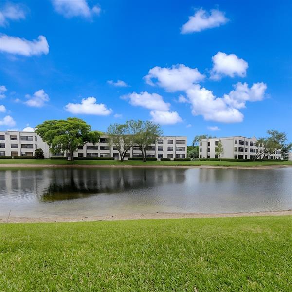 1 of 41 - 7516 Ashmont Cir 104, Fort Lauderdale, FL