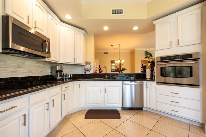 Photo of Listing #F10507055