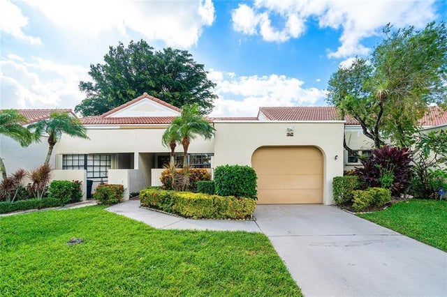 1 of 34 - 5794 Parkwalk Cir, Boynton Beach, FL
