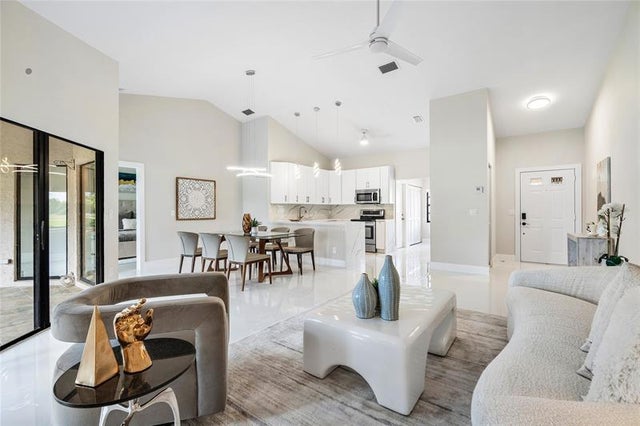 3 of 34 - 5794 Parkwalk Cir, Boynton Beach, FL