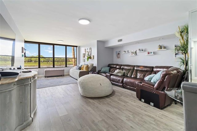 2 of 39 - 2767 Carambola Cir 203, Coconut Creek, FL