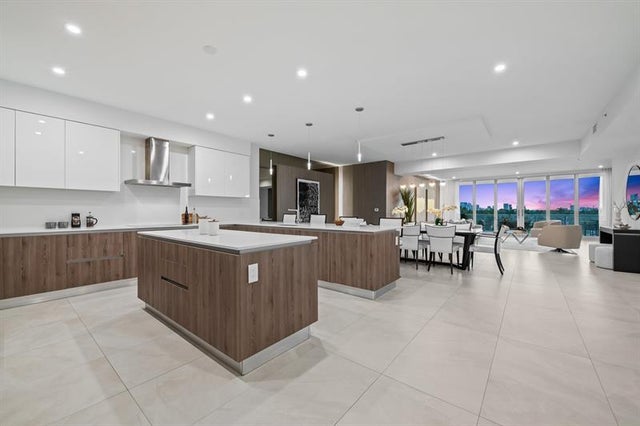 321 N Birch Rd 502, Fort Lauderdale