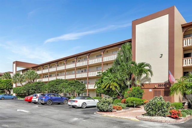 1 of 67 - 3202 Portofino Pt B2, Coconut Creek, FL