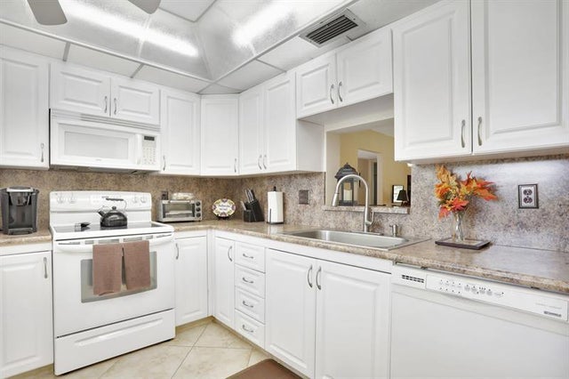 5 of 67 - 3202 Portofino Pt B2, Coconut Creek, FL