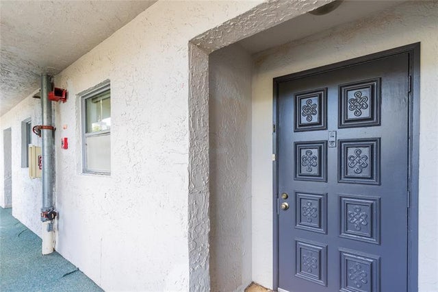 4 of 28 - 5900 Nw 44th St 115, Lauderhill, FL