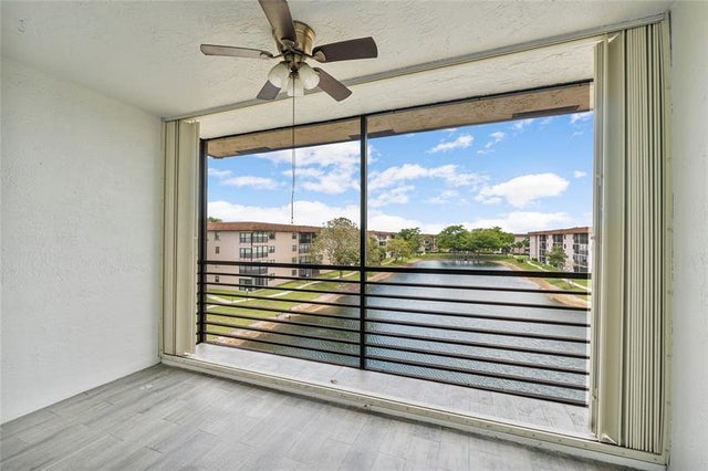 4 of 15 - 4930 E Sabal Palm Blvd 402, Tamarac, FL