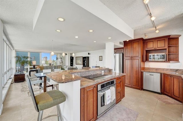 3 of 35 - 524 Orton Ave 701, Fort Lauderdale, FL