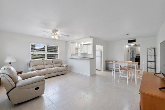 5 of 36 - 373 Tilford R 373, Deerfield Beach, FL