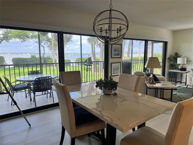 2 of 39 - 218 Ne Edgewater Dr 218, Stuart, FL