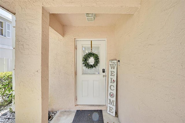 3 of 39 - 108 Baldwin Blvd, Lake Worth, FL