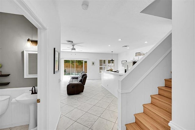 4 of 39 - 108 Baldwin Blvd, Lake Worth, FL