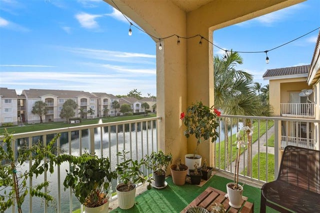 1 of 20 - 2620 S University Dr 310, Davie, FL