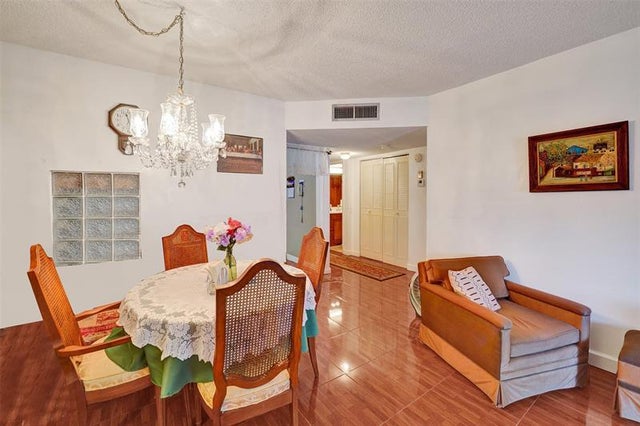 4 of 14 - 4881 Nw 22nd St 7a, Fort Lauderdale, FL