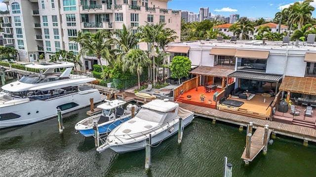 1 of 37 - 424 Hendricks Isle 11, Fort Lauderdale, FL