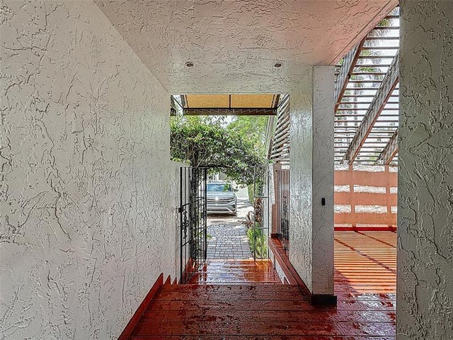 3 of 37 - 424 Hendricks Isle 11, Fort Lauderdale, FL
