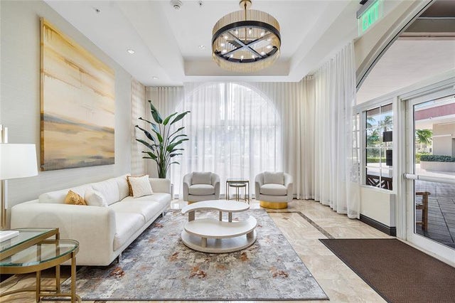 5 of 29 - 2011 N Ocean Blvd 403, Fort Lauderdale, FL