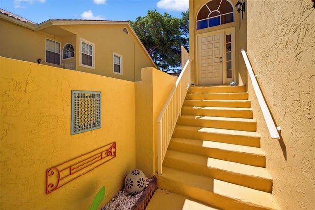 5 of 62 - 2121 S Ocean Blvd 506, Lauderdale By The Sea, FL
