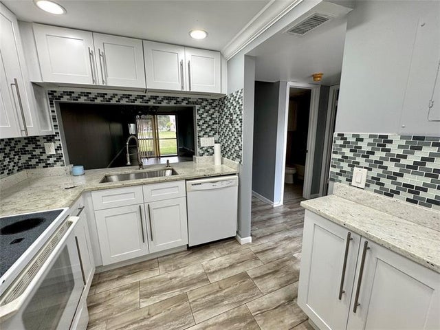 2 of 22 - 10434 Sunrise Lakes Blvd 110, Sunrise, FL