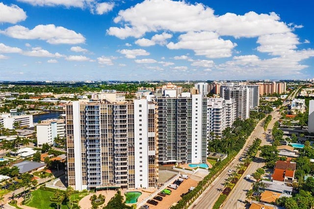 1 of 32 - 2715 N Ocean Blvd 17d, Fort Lauderdale, FL