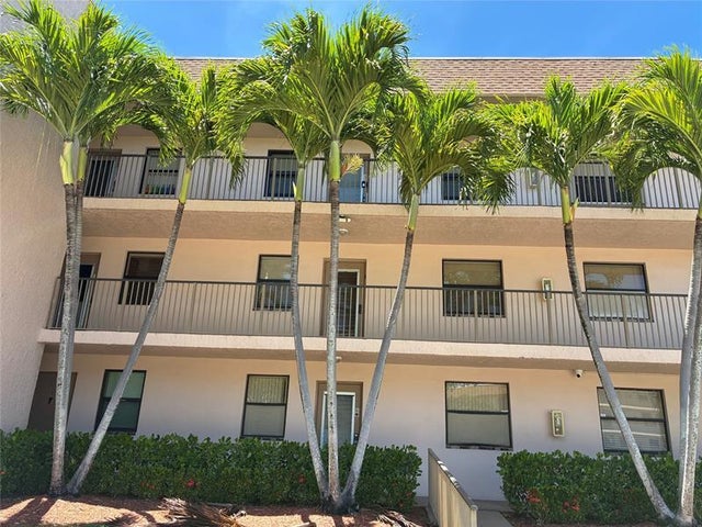 1 of 20 - 10402 Sunrise Lakes Blvd 102, Sunrise, FL