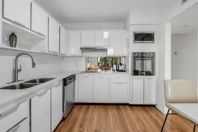 1 of 47 - 170 Lakeview Dr 203, Weston, FL