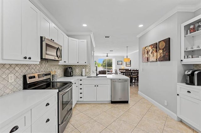 5 of 39 - 3748 San Simeon Cir, Weston, FL