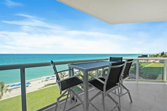 4 of 25 - 6051 N Ocean Dr 601, Hollywood, FL
