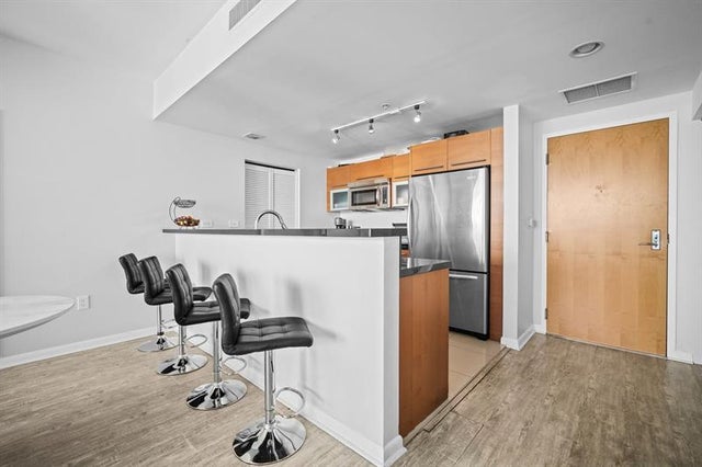 2 of 29 - 244 Biscayne Blvd 2210, Miami, FL