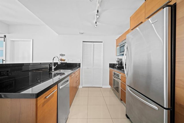 5 of 29 - 244 Biscayne Blvd 2210, Miami, FL