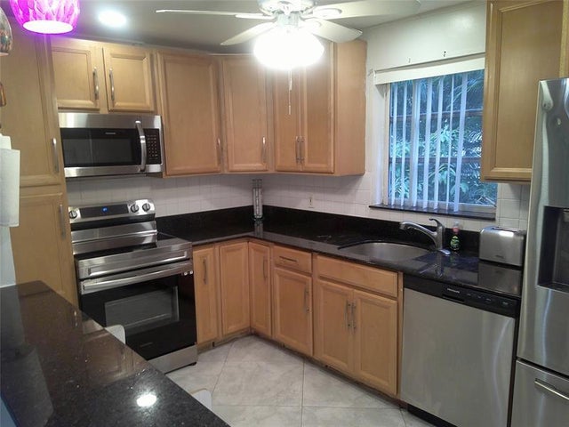 5 of 11 - 5383 Sw 40th Ave 103, Fort Lauderdale, FL