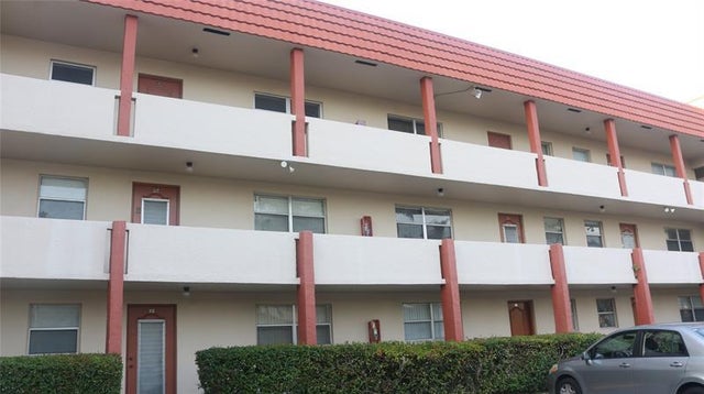 1 of 41 - 7891 Sunrise Lakes Dr 203, Sunrise, FL